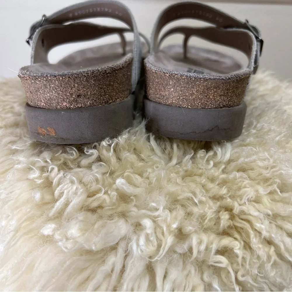 MEPHISTO HELEN Silver Sandals with Adjustable Strap. Size 40.